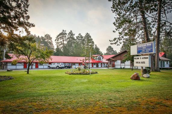 הייוורד Northern Pine Inn מראה חיצוני תמונה